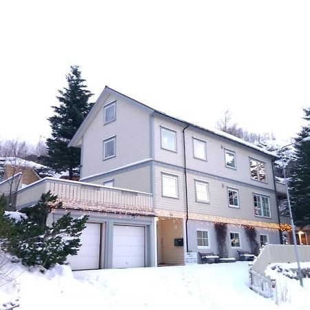 Berg Apartments Svolvær Dış mekan fotoğraf